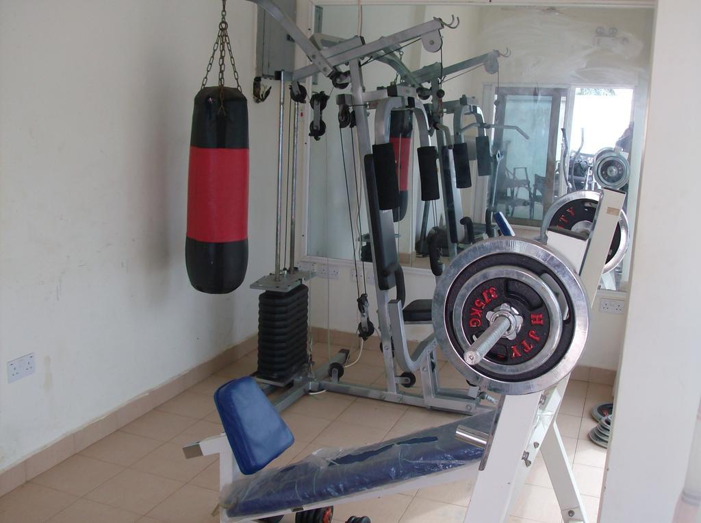De Holiday Beach Hotel Kokrobite Екстер'єр фото