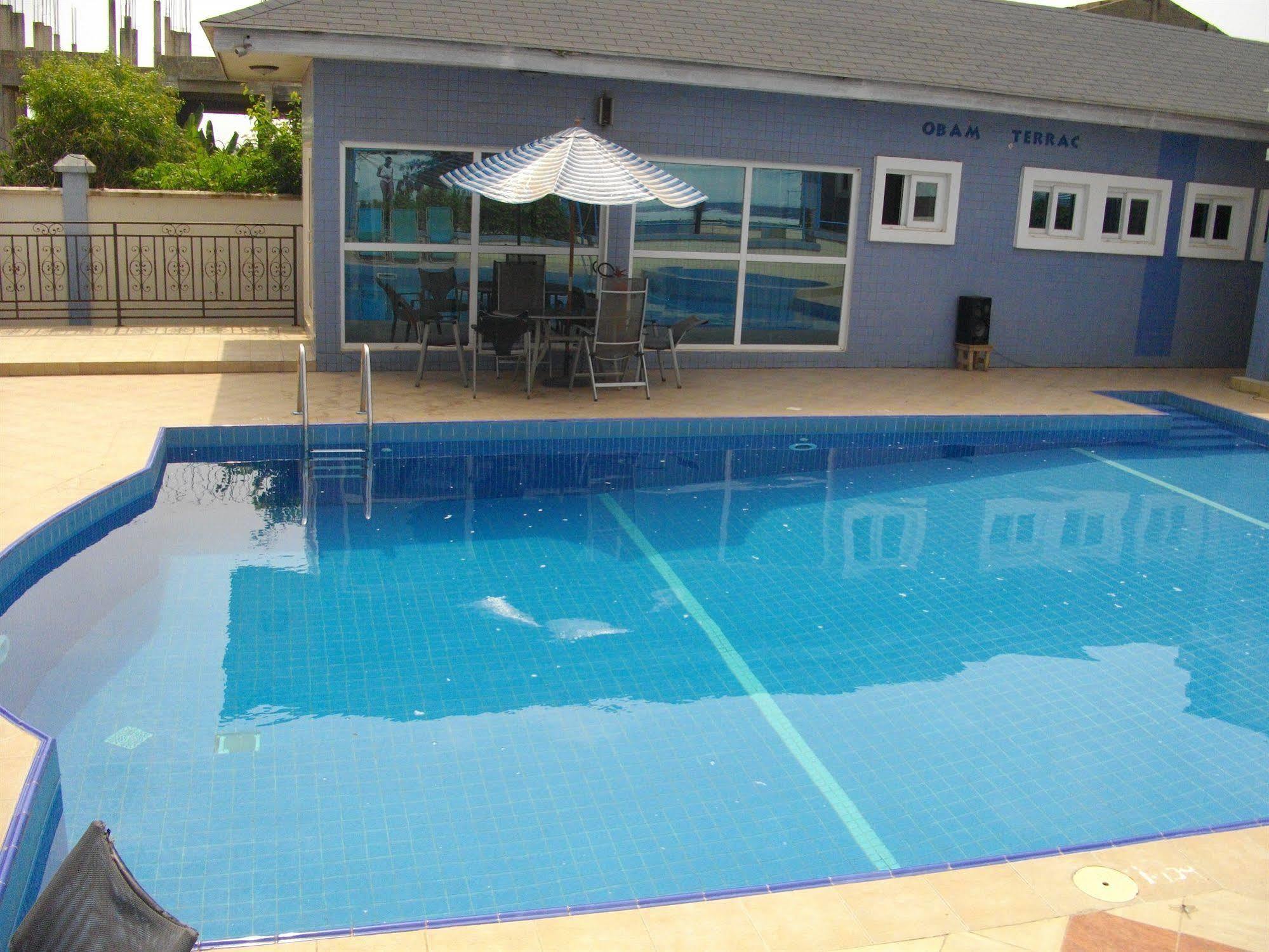 De Holiday Beach Hotel Kokrobite Екстер'єр фото